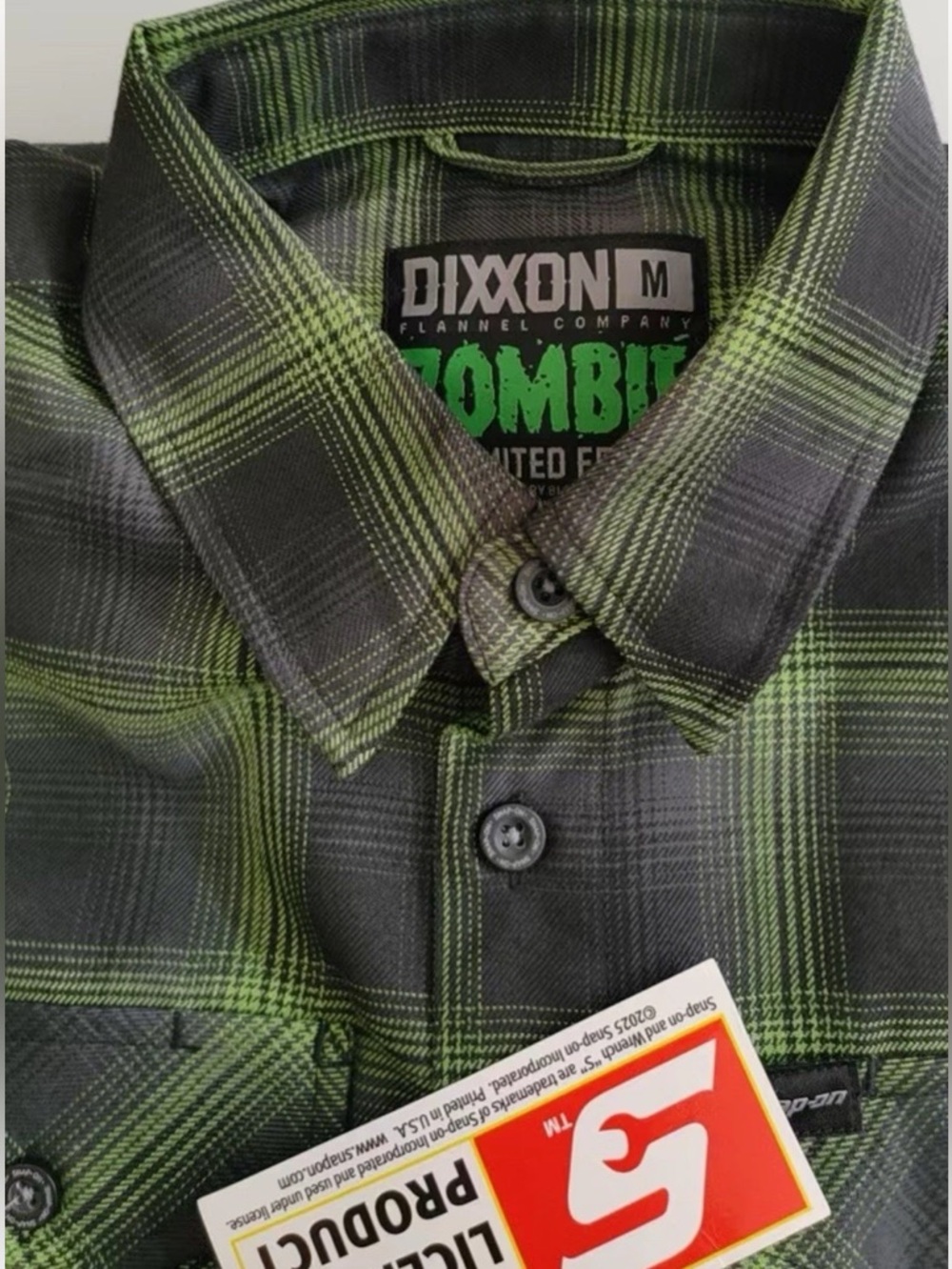 M - Snap On Dixxon Zombie Long Sleeve Flannel Shirt Green Plaid Button Down